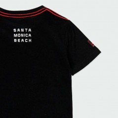 detalle por detras camiseta verano niño negra y roja de boboli