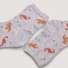 Pack 2 calcetines bebé Ysabel Mora dinosaurios gris y blanco