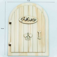 Puerta ratón Pérez de madera