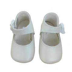 Zapato bebé niña Cuquito beige nacarados y puntilla flor