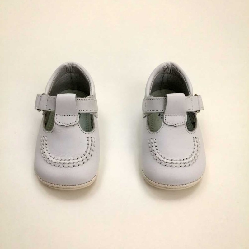 Zapatos piel bebé blancos de León Shoes