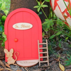 Puerta infantil madera ratoncito Pérez rojo para niños