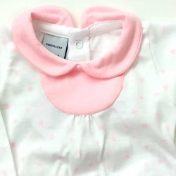 detalle cuello conjunto punto bebe de babidu rosa y blanco
