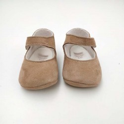 zapatos bebe sin suela marrones de cuquito